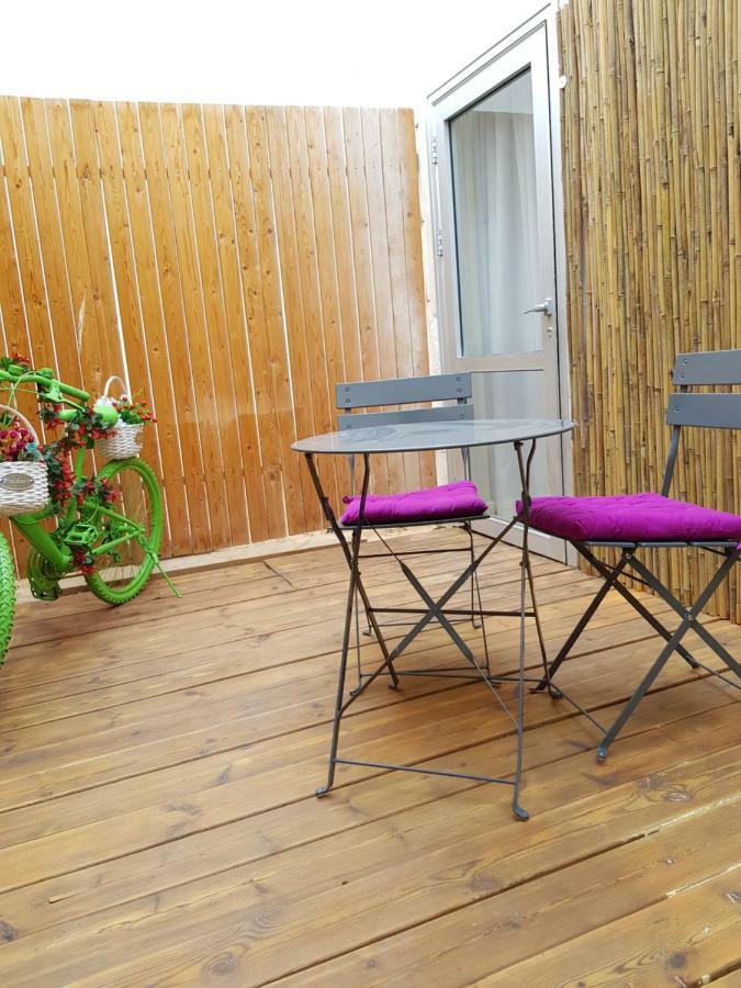 Stylish Apartment With A Patio Close To The Beach エイラート エクステリア 写真
